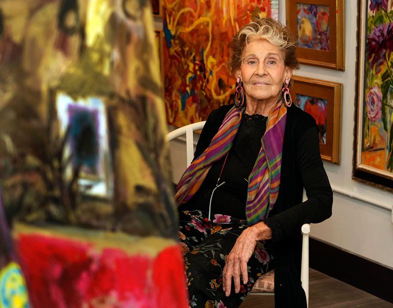 Artist Ellen Liman of Palm Beach opened a gallery and studio in Palm Beach Towers near Salute Ristorante. All proceeds from the gallery's sales are donated to the visual arts fund of the Dreyfoos Schools of the Arts Foundation.