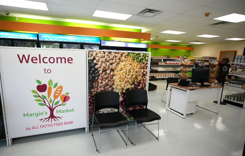 Margie’s Market by All Faiths Food Bank held its grand opening on Tuesday, Mar. 10. Located in the Goodwill Manasota Job Connection Center at 1781 Dr. Martin Luther King Way in Sarasota, the market offers choice-style shopping at no charge to Sarasota County residents.