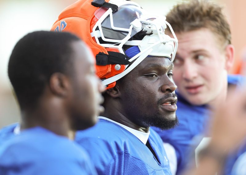 Florida running back Jadan Baugh (13) during spring practice at Sanders Practice Fields in Gainesville, FL on Thursday, April 2, 2026. [Alan Youngblood/Gainesville Sun]
