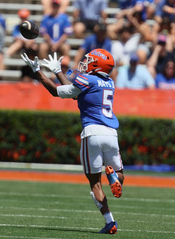 Florida wide receiver Micah Mays Jr. (5) hauls in a pass during the second half of the Orange and Blue game at Steve Spurrier Field at Ben Hill Griffin Stadium in Gainesville, FL on Saturday, April 11, 2026. [Alan Youngblood/Gainesville Sun]