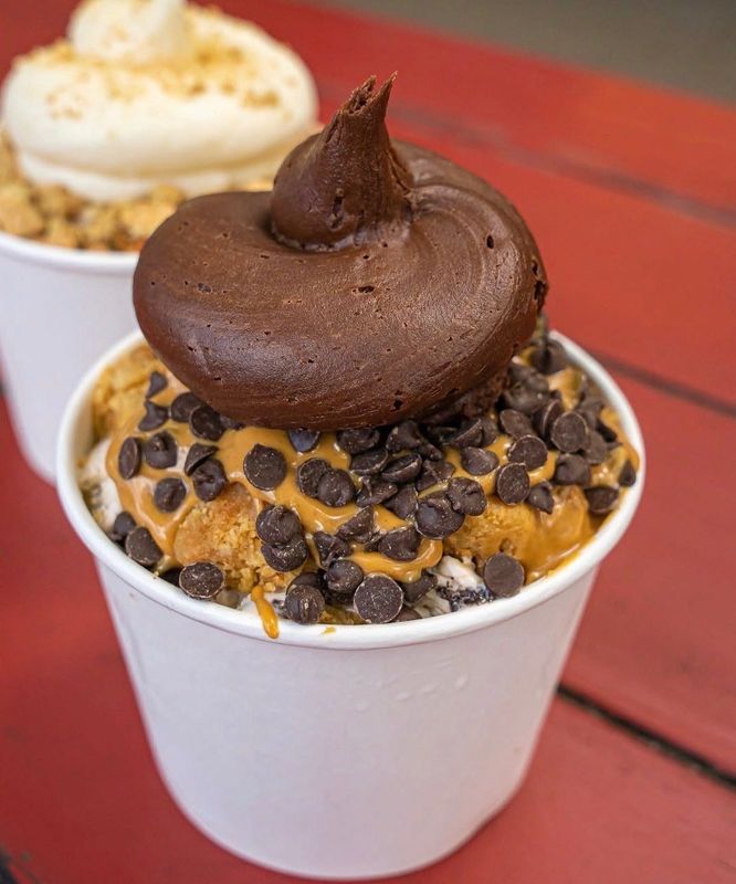 The Scoop N Scootery, a fast-growing Boston-based ice cream shop chain known for its indulgent toppings, innovative flavor combinations, and "vibrant late-night atmosphere," will open its first Florida store at 2 p.m. on April 18 at 9734 Deer Lake Court, Suite 5 in Jacksonville's Tinseltown restaurant and retail center on the Southside.