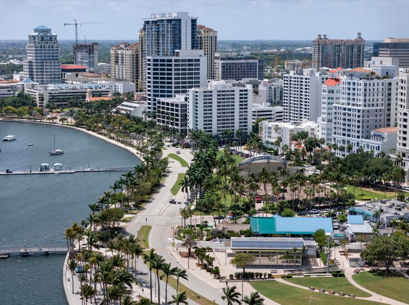 West Palm Beach's Flagler Drive has become the center of a controversial plan to relocate the road to make room for greenspace.