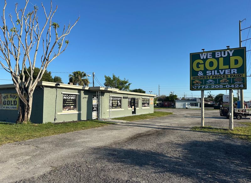 Cash Out Gold and Silver at 4603 S. U.S. 1 in Fort Pierce
