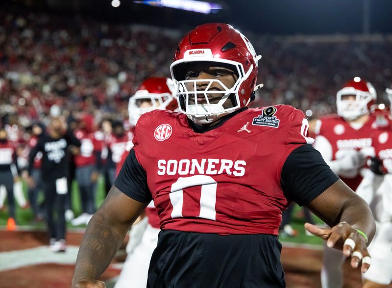 Dec 19, 2025; Norman, OK, USA; Oklahoma Sooners defensive lineman David Stone (0) against the Alabama Crimson Tide during the CFP National Playoff First Round at Gaylord Family Oklahoma Memorial Stadium.