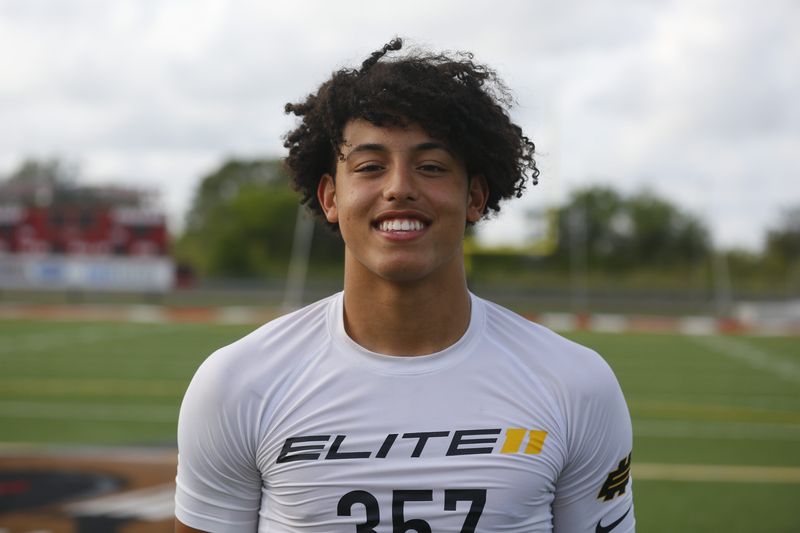 Cardinal Mooney QB Davin Davidson at a spring practice on April 31, 2026