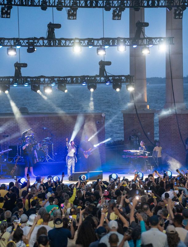American Idol finalist Keyla Richardson performs at Maritime Park’s Hunter Amphitheater in her hometown of Pensacola on May 6, 2026.