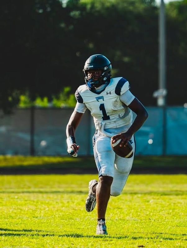 Quarterback Erik Lee Jr. will play at Park Vista this season after transferring from Lake Worth High School.
