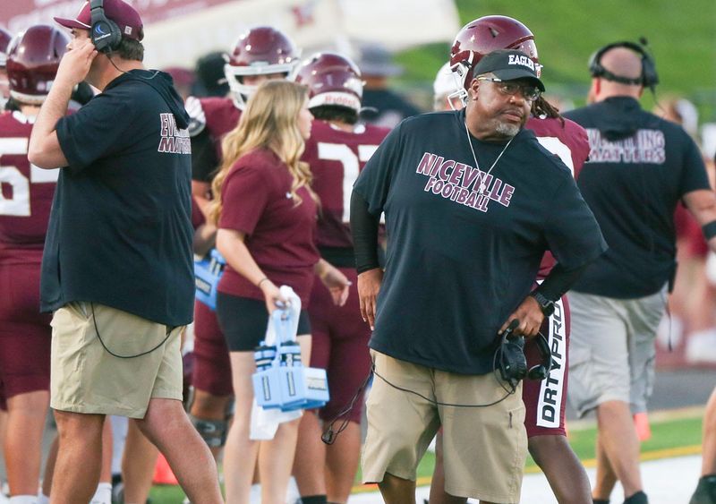 Niceville head football coach Adron Robinson reacts during the Niceville Pensacola Catholic spring football game at Niceville.