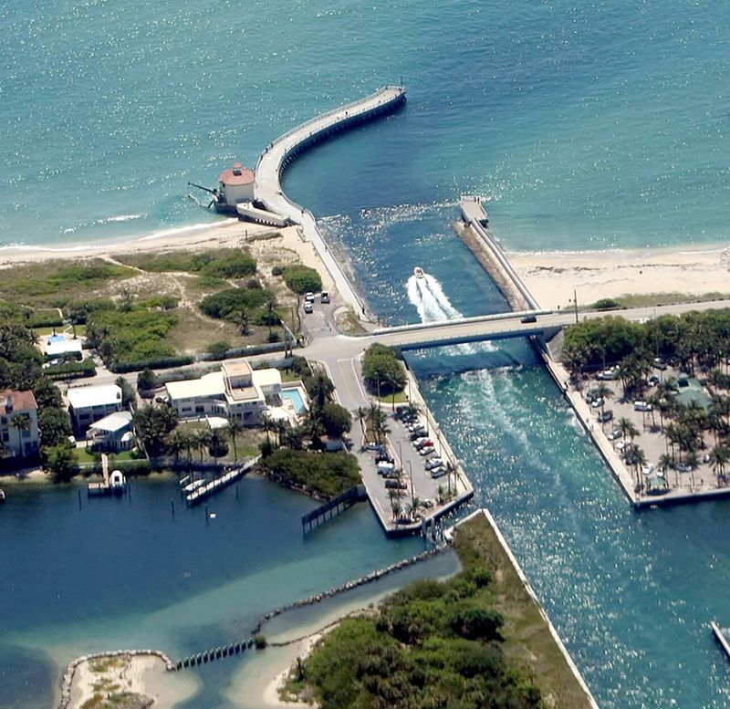 Seen with white roofs at the upper left, two side-by-side Manalapan properties just north of the Boynton Beach Inlet are being marketed for their land value at a combined $99 million by Palm Beach billionaire Jeff Greene. This photo was taken several years ago.