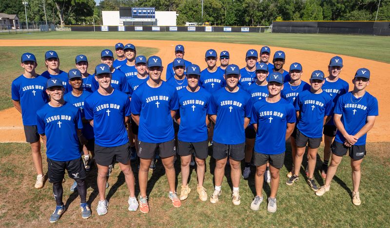 Lakeland Christian is headed back to the state baseball tournament, looking for the third state title in school history.