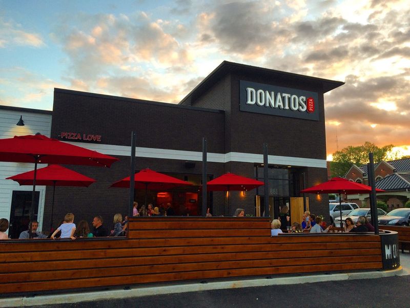 A Donatos Pizza restaurant in Bowling Green, Kentucky.