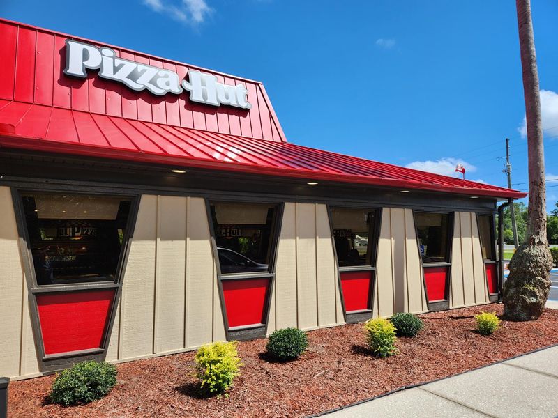 A franchised Pizza Hut location designed to look like the classic locations from decades ago.