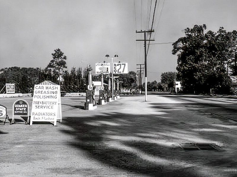 Gas station on Ridgewood Avenue, Port Orange, 1956. The 27-cent per gallon price would be about $3.30 in today's dollars.