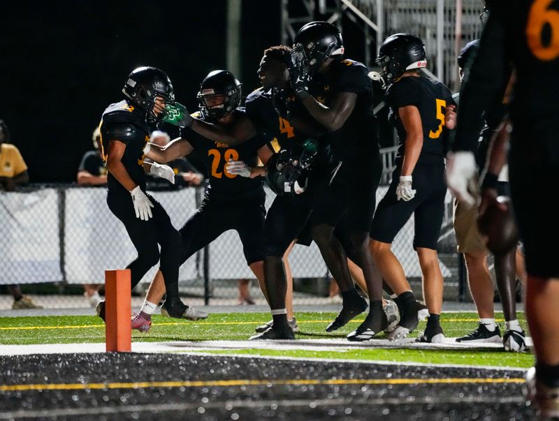 The Bishop Verot Vikings compete against the South Fort Myers Wolfpack in a spring football game at Bishop Verot High School in Fort Myers, Fla., on Friday, May 22, 2026.