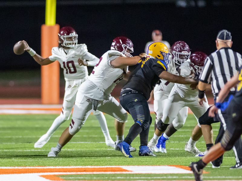 Braden River returns Louisen Desinor, a 6-foot-1, 170-pound senior quarterback.