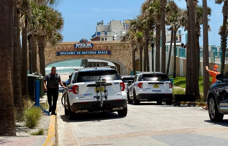 Increased Daytona Beach police presence was seen May 27 afternoon at the Main Street beach approach as they sought an armed and suicidal homicide suspect who slipped from a police search May 26 night.