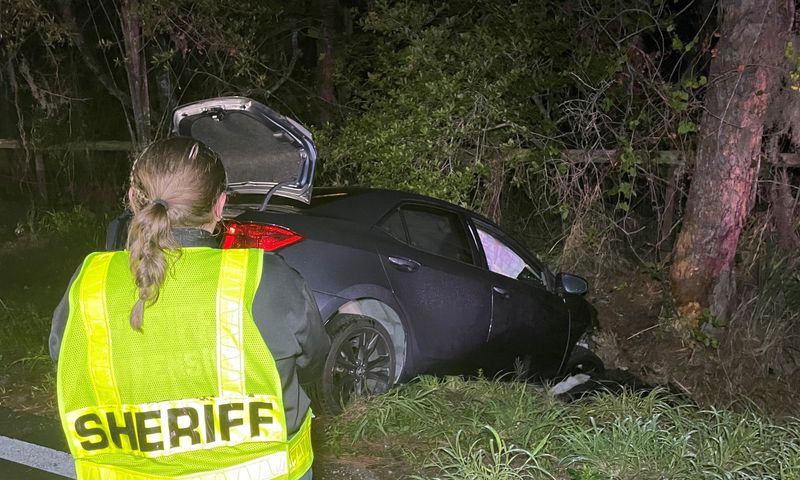 An Auburndale man died early on May 31 as his vehicle left the road and struck a tree near Winter Haven, the Polk County Sheriff’s Office reported.