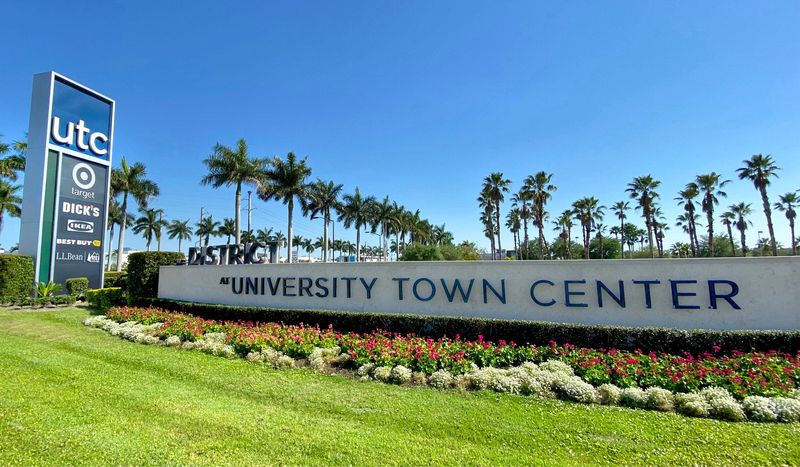 A dozen new restaurants, stores and services are coming to University Town center, located off of University Parkway and Cattlemen Road in Sarasota.