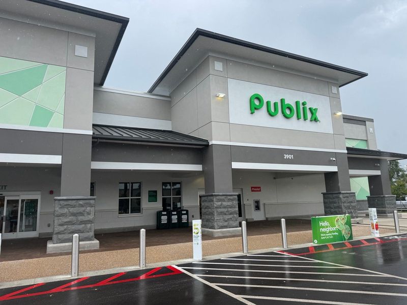 Publix opened a new grocery store in Plantation, Florida, June 4, 2026.