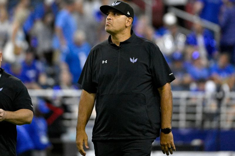 Jun 8, 2025; St. Louis, MO, USA; St. Louis Battlehawks head coach Anthony Becht looks on at the end of the second quarter of the XFL Conference Championship game against the DC Defenders at The Dome at America’s Center. Mandatory Credit: Jeff Le-Imagn Images
