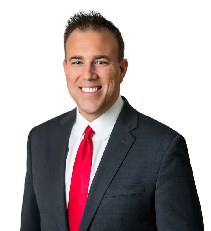 Matt Devitt, a Southwest Florida meteorologist who has more than 1.2 million followers on his Facebook page Matt Devitt Weather. (Photo by Anna Nguyen)