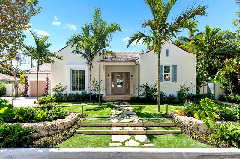 A never-lived-in house developed on speculation at 232 La Puerta Way on the North End of Palm Beach has changed hands for a recorded $18.4 million.