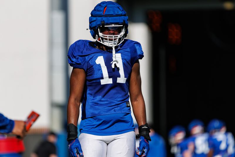 Florida Gators edge LJ McCray (11) looks on during spring football practice at Heavener Football Complex at the University of Florida in Gainesville, FL on Tuesday, March 11, 2025. [Matt Pendleton/Gainesville Sun]