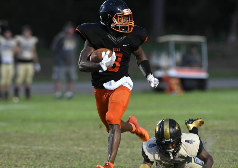 Javian Hawkins of Cocoa takes the ball 59 yards for a touchdown in 2017 against Treasure Coast.
