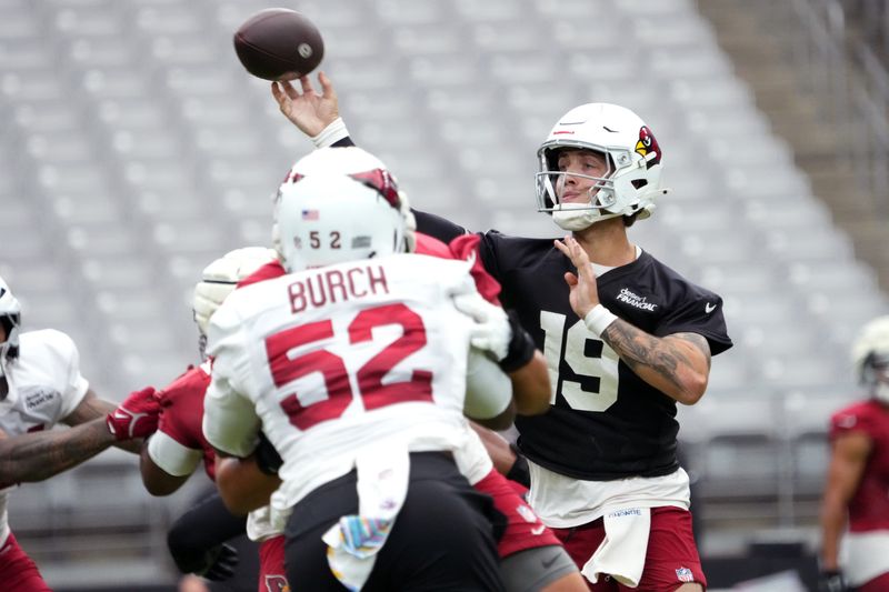 Arizona Cardinals quarterback Carson Beck (19) practices during training camp at State Farm Stadium in Glendale on July 26, 2026.