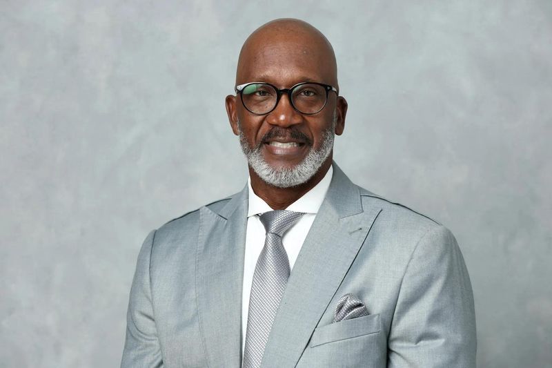 Isaac L Williams