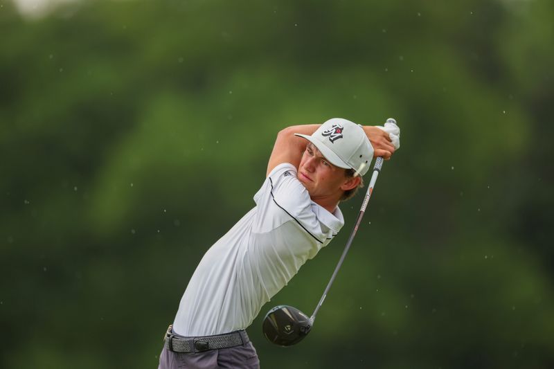Miles Russell of Jacksonville Beach watches his tee shot at the 15th hole during the first round of stroke play of the 2026 U.S. Amateur at Merion Golf Club in Ardmore, Pa. on Aug. 10, 2026.
