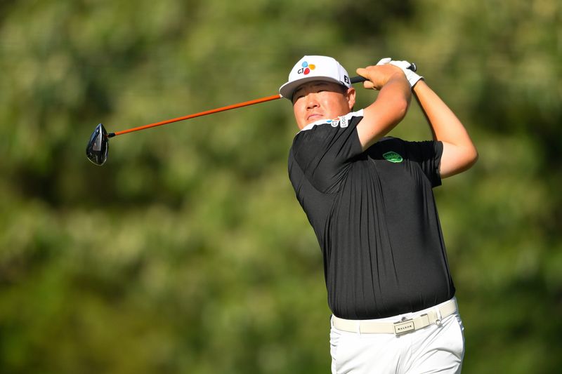 Sungjae Im plays his shot from the seventh tee during the second round of the FedEx St. Jude Championship in Memphis on Aug. 14, 2026.