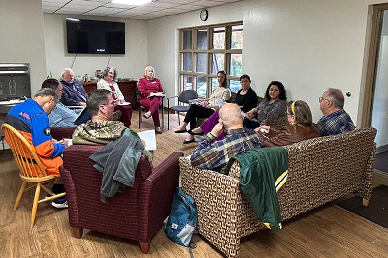 Members of a LEADR group at a meeting. The LEADR program helps people with prediabetes and type 2 diabetes improve their health through sustainable lifestyle changes.