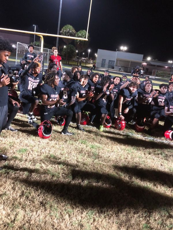 The Santaluces High football team celebrates its 38-0 victory over rival Boynton Beach on Friday, Aug. 21, 2026.