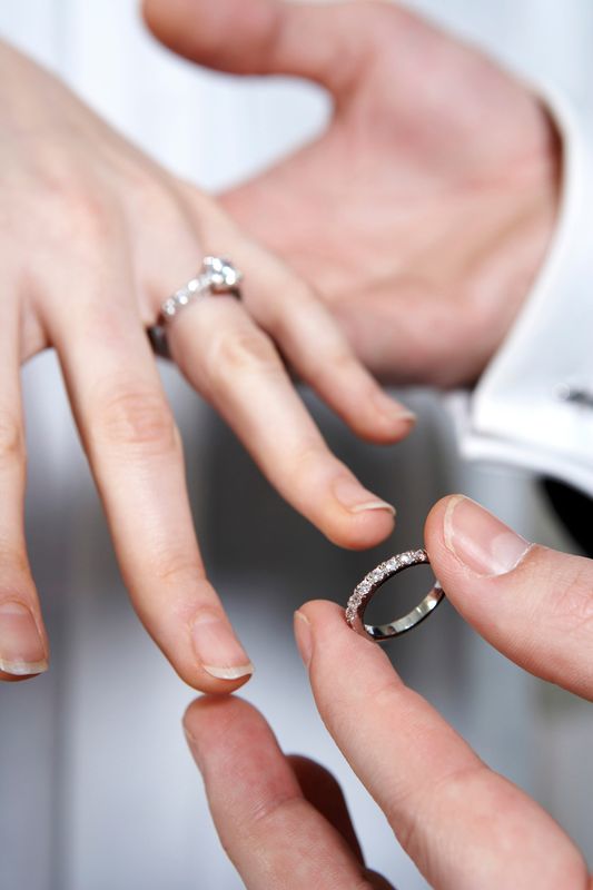 marriage illustration with rings