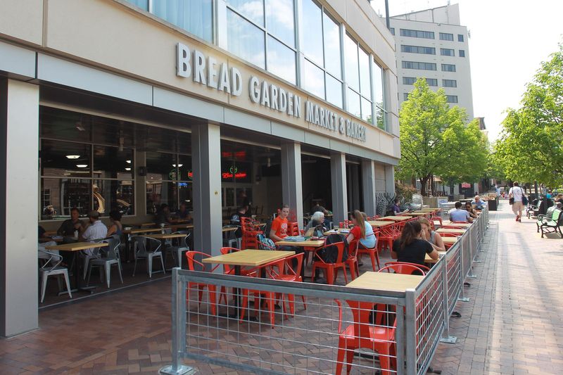 The Bread Garden Market & Bakery patio in 2015. Jorge Gonzalez was arrested by plainclothes officers identifying themselves as "federal agents" on Thursday, Sept. 25, 2025, drawing criticism from a local immigrant worker rights group.