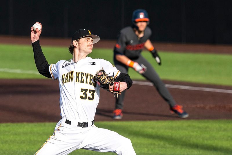 Iowa's Adam Mazur (33) delivers a pitch during a NCAA Big Ten Conference baseball game against Illinois, Saturday, April 9, 2022, at Duane Banks Field in Iowa City, Iowa.