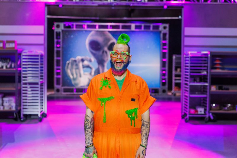 Andrew Fuller, who owns Sugar Freakshow in Des Moines, competes on "Super Mega Cakes," Season 1, taking on celebrity baker Duff Goldman on the Food Network.