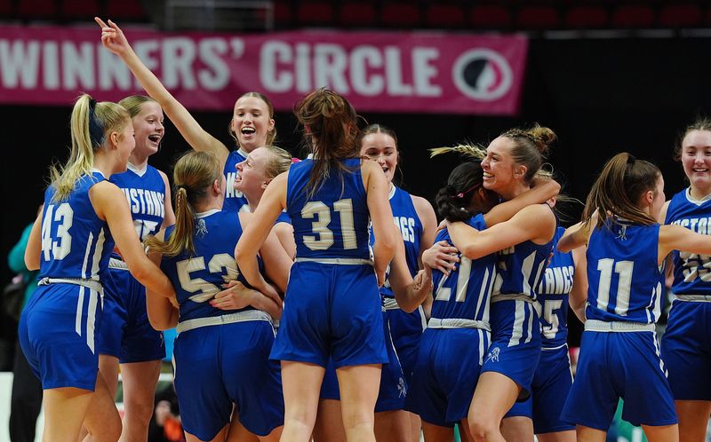 Newell-Fonda girls basketball team celebrates after winning 1A girls high school basketball title games on March 7, 2026, at Casey’s Center in Des Moines, Iowa.