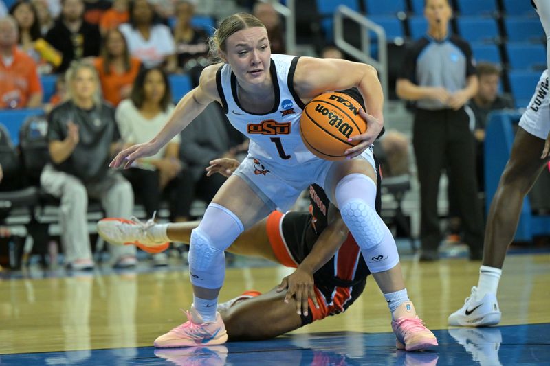 Mar 21, 2026; Los Angeles, CA, USA; Oklahoma State Cowboys guard Amari Whiting (1) beats Princeton Tigers guard Olivia Hutcherson (2) to a loose ball in the first half at Pauley Pavilion. Mandatory Credit: Jayne Kamin-Oncea-Imagn Images