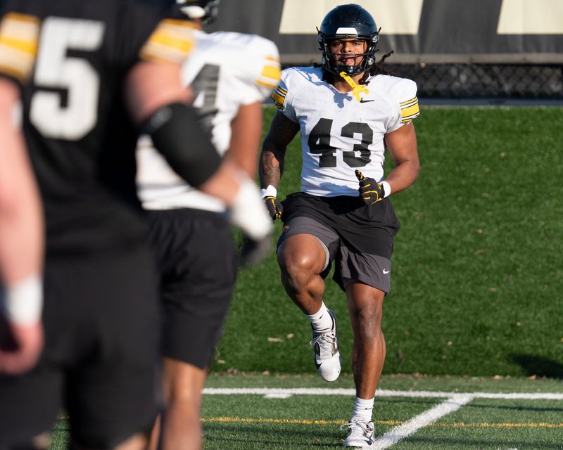 Iowa defensive lineman Kahmari Brown (43) warms up during practice April 9, 2026 in Iowa City, Iowa.