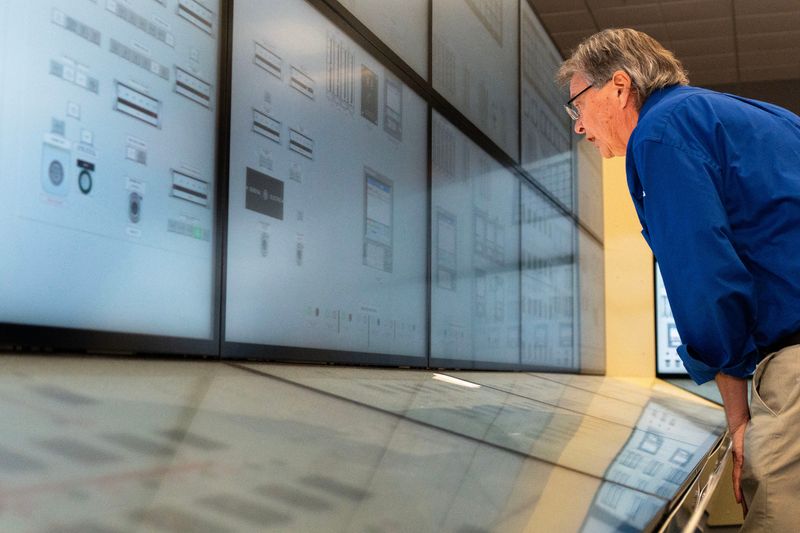 Gordy Fuller participates in a simulated training excercise during a tour of the new training facility for the Duane Arnold nuclear power plant April 20, 2026 in Hiawatha, Iowa.