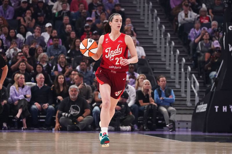 May 28, 2026; San Francisco, California, USA; Indiana Fever guard Caitlin Clark (22) dribbles upcourt against the Golden State Valkyries in the first quarter at Chase Center. Mandatory Credit: David Gonzales-Imagn Images