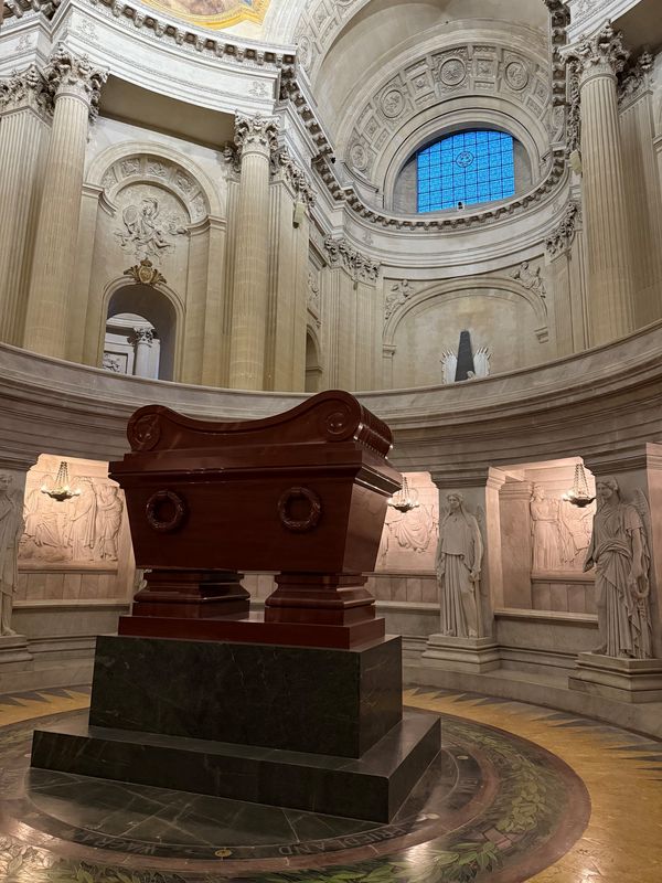 Repatriated from Saint Helena in 1840 on the orders of the French king Louis Philippe (1773-1850), Napoleon’s remains are housed in a spectacular crypt finished in 1861, during the reign of his nephew, Emperor Napoleon III (1808-1873).