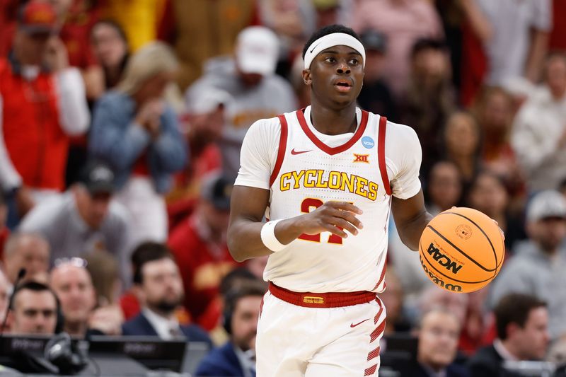 Mar 27, 2026; Chicago, IL, USA; Iowa State Cyclones guard Killyan Toure (27) moves the ball in the first half against the Tennessee Volunteers during a Sweet Sixteen game of the Midwest Regional of the men's 2026 NCAA Tournament at United Center. Mandatory Credit: Kamil Krzaczynski-Imagn Images