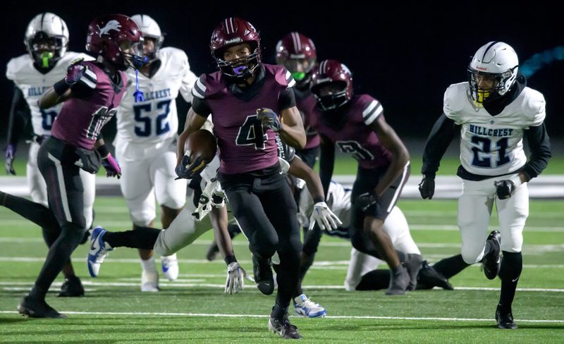 Peoria’s Dereon Mays runs for a touchdown against Hillcrest in the first half of their 5A football playoff game Friday, Nov. 1, 2024 at Peoria Stadium. The Lions advanced to the second round with a 52-36 win.