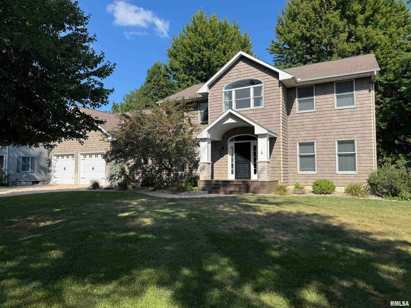 This home in the Galesburg area is on the market for $550,000.