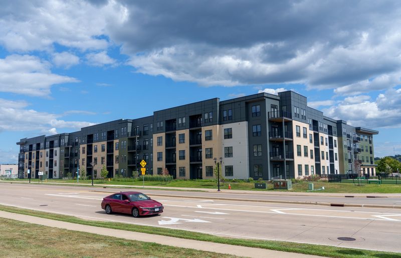 The new Blutowne luxury apartment complex in East Peoria's Levee District is now accepting tenants.