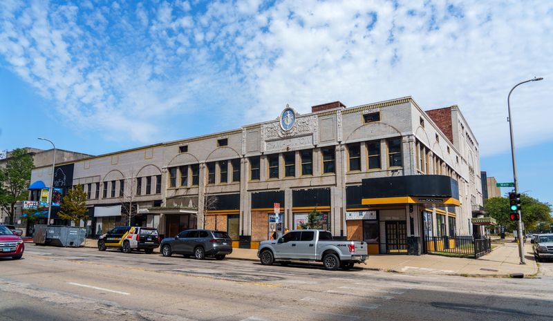 Developers of the vacant building at 500 Main Street, from the intersection of Main and Madison down to and including the former Neon Bison nightclub, are trying to reach a redevelopment agreement with the City of Peoria. The project is separate from the renovation of the Madison Theatre next door.