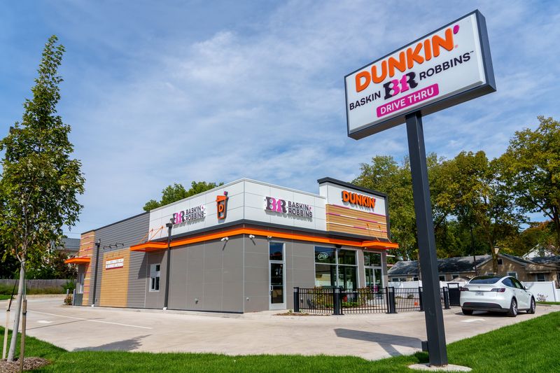 A new Dunkin' Donuts and Baskin-Robbins combination drive-thru is opening soon at 701 N. Fourth Street in Chillicothe.
